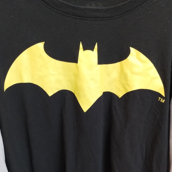 DC Comics The Dark Knight Batman  Long Sleeve Shirt  (Fading on Size Tag) - Picture 8 of 16
